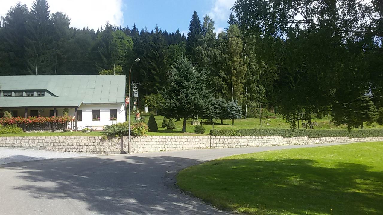 Hotel Maredis Kořenov Exteriér fotografie