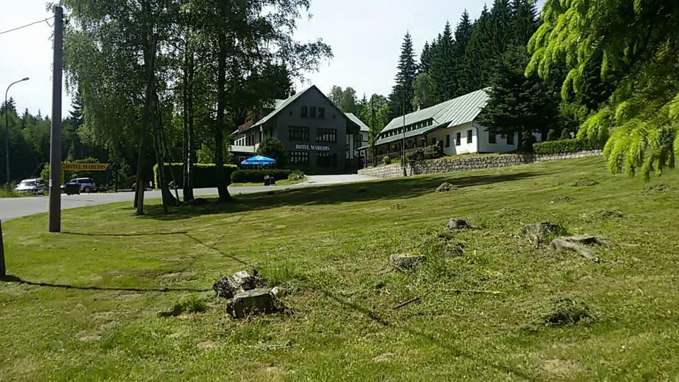 Hotel Maredis Kořenov Exteriér fotografie