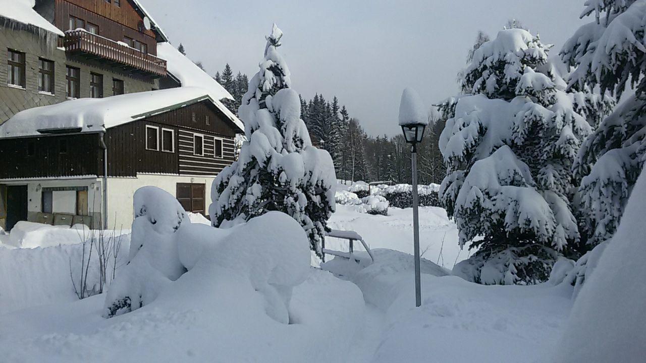 Hotel Maredis Kořenov Exteriér fotografie